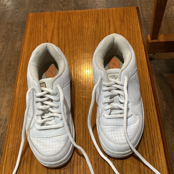 White Heelys - Picture 3 of 10